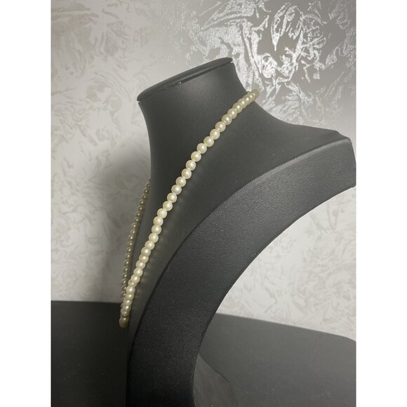 Vintage Faux Pearl Necklace With Gold-Tone Clasp - Picture 5 of 5